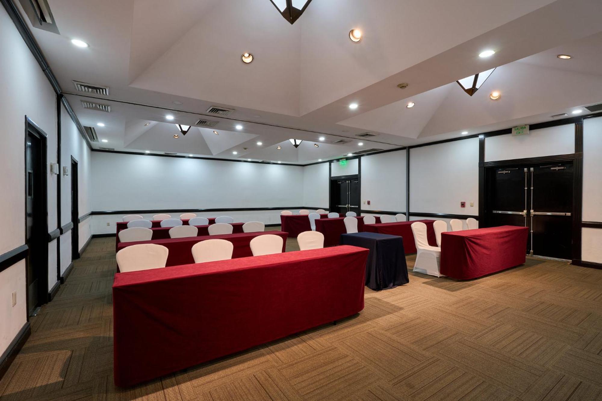 Holiday Inn Tuxtla Gutierrez By Ihg Exterior photo