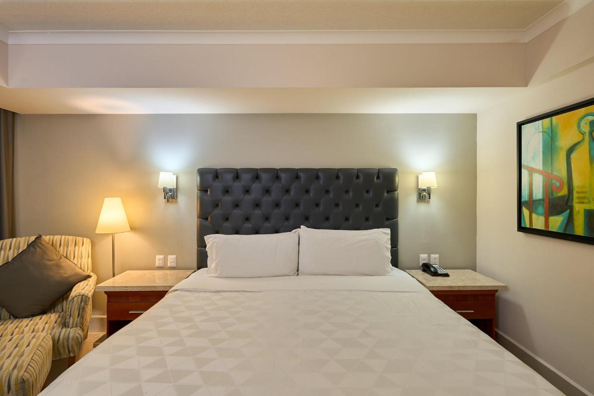 Holiday Inn Tuxtla Gutierrez By Ihg Exterior photo