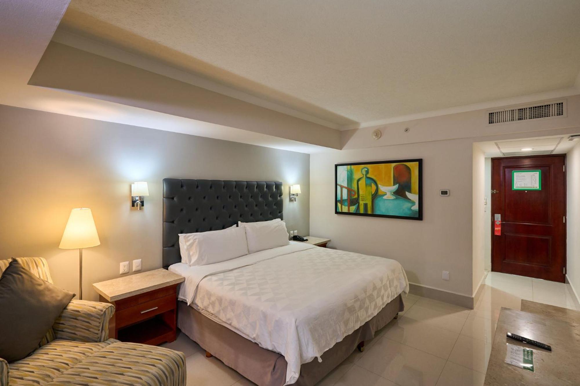 Holiday Inn Tuxtla Gutierrez By Ihg Exterior photo